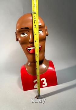 Buste sculpté en art populaire original de Michael Jordan
