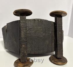 Canard en bois sculpté à la main antique sur roues, art populaire avec compartiment secret/Lire