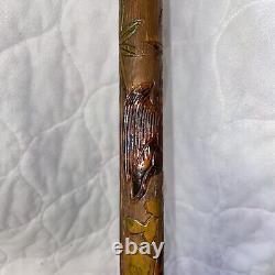 Canne de marche vintage en bois/horn sculpté d'art populaire antique, bouton de swagger 36.5 #fh
