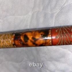 Canne de marche vintage en bois/horn sculpté d'art populaire antique, bouton de swagger 36.5 #fh