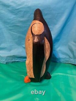 Charles Hart Style Bois Sculpté Antique Art Populaire Penguin Scupture 12 Tall