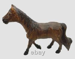 Cheval en bois sculpté à la main vintage de 11 pouces avec des yeux en verre