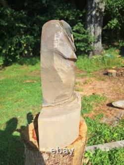 Chouette en bois sculptée à la tronçonneuse unique