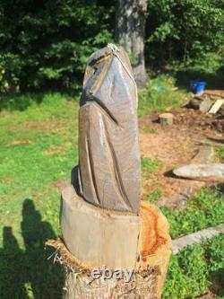 Chouette en bois sculptée à la tronçonneuse unique