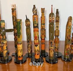 Collection de Totems Anciens en Bois Sculpté et Peints à la Main - Une Folklore Étonnante