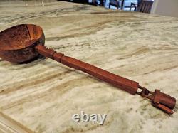 Cuillère en bois sculptée à la main, antique amérindienne ou d'art populaire