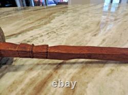 Cuillère en bois sculptée à la main, antique amérindienne ou d'art populaire