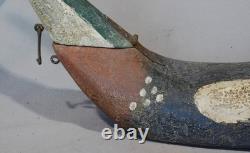 Décoy de merganser en folk art vintage antique peint vers les années 1930, surdimensionné et sculpté à la main.