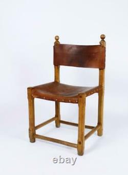 Ensemble De Six Chaises À Manger En Cuir Et Chêne Sculptés D'art Populaire Hongrois