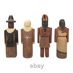Ensemble d'art populaire en bois sculpté à la main de Wolf Creek représentant des pèlerins et des indiens pour Thanksgiving