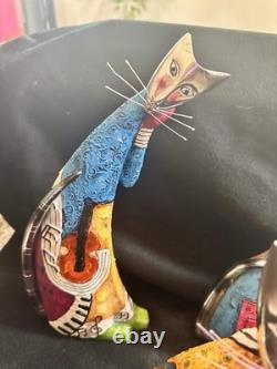 Ensemble de 3 sculptures de chats en résine sculptée peintes, art populaire, uniques et rares, chats musicaux
