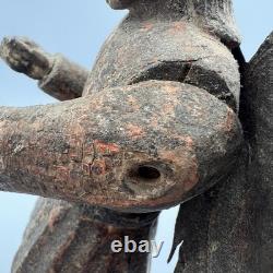 Figure d'ange en bois sculpté à la main avec ailes en métal, art populaire, Santos, colonial espagnol