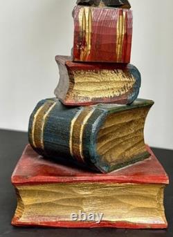 Figure d’érudit vintage en bois sculpté à la main sur des livres, statue d’art populaire de 14 cm