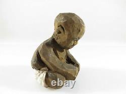 Figure en bois sculpté de l'art populaire d'Adrian R Woodall, ARW, sculpture de personnage vintage