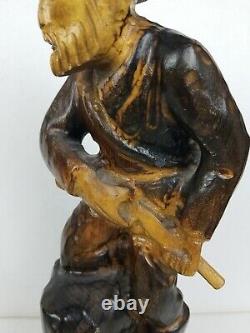 Figure en bois sculptée à la main soldat de la Deuxième Guerre mondiale Art populaire