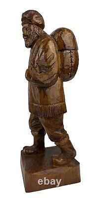 Figurine Sculptée à la Main de l'Artiste Folk Canadien Gaston Turcotte Signée, Manque un Bâton