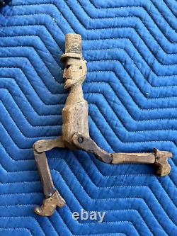 Figurine de danse antique en bois sculpture d'art populaire vers 1930 haute avec support