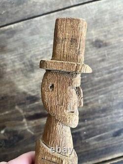 Figurine de danse antique en bois sculpture d'art populaire vers 1930 haute avec support