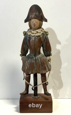 Figurine en bois sculpté de bouffon de cour d’art populaire italien vintage Sarreid Ltd.
