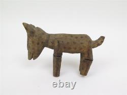 Figurine en bois sculptée d'art folklorique vintage, chien, 8,5 pouces de long x 5,5 pouces de haut