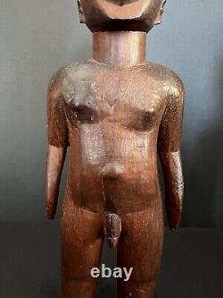 Figurines d'ancêtres (Vintage, 20ème siècle) Art populaire en bois vendues par paire