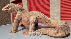 Grand Art Populaire Balinais Sculpté Bois Komodo Dragon Monitor Sculpture Art Statue
