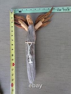 Grande sculpture murale en bois sculptée à la main Angel Folk Art signée Ben Ortega 1995 16x10