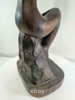 Grande statue vintage en bois massif sculptée à la main de dame nue en art populaire