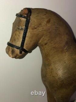 Great Antique American Sculpté Et Peint Étalon Folk Art Horse