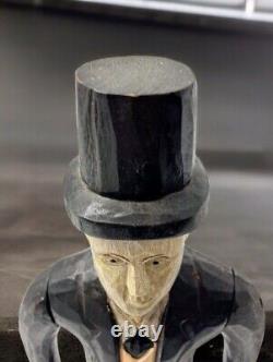 Homme en bois de l'art folklorique américain. Bras mobiles.