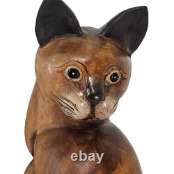 Immense sculpture en bois sculpté à la main d'art folklorique de chat siamois et ses chatons - Thaïlande - 4 pièces - 20,5 pouces