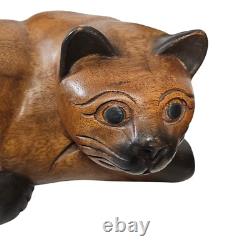 Immense sculpture en bois sculpté à la main d'art folklorique de chat siamois et ses chatons - Thaïlande - 4 pièces - 20,5 pouces