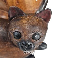 Immense sculpture en bois sculpté à la main d'art folklorique de chat siamois et ses chatons - Thaïlande - 4 pièces - 20,5 pouces