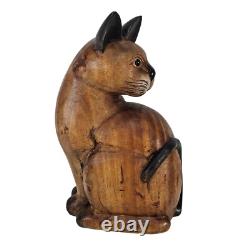 Immense sculpture en bois sculpté à la main d'art folklorique de chat siamois et ses chatons - Thaïlande - 4 pièces - 20,5 pouces