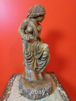 Israeli Nude Transvenir Vieille Olive Sculpture D'une Femme Nude Art Populaire