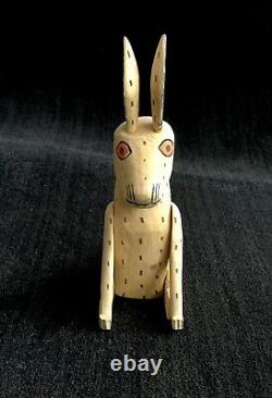 Jaime Santiago A Signé Oaxacan Wood Carving