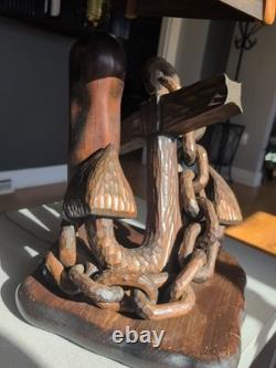 Lampe de table nautique en bois sculpté d'art populaire vintage énorme, ancre de capitaine MCM marin