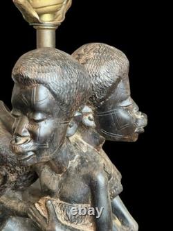 Lampe en bois sculpté à la main vintage d'art populaire tribal africain pour 3 personnes/figures 17 x 8