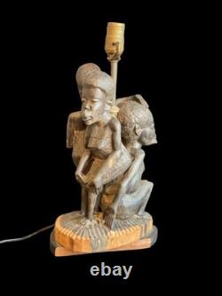 Lampe en bois sculpté à la main vintage d'art populaire tribal africain pour 3 personnes/figures 17 x 8