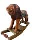 Lion Rocking En Bois Sculpté à La Main, Art Populaire Vintage 13 X 9