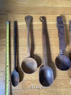 Lot de cuillères/cuillères en bois antiques et vintage - Art populaire primitif en bois sculpté naïf