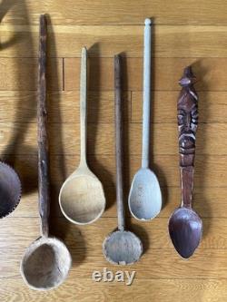 Lot de cuillères/cuillères en bois antiques et vintage - Art populaire primitif en bois sculpté naïf