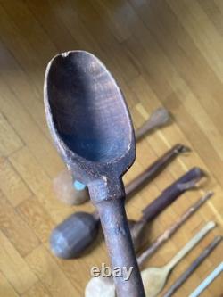Lot de cuillères/cuillères en bois antiques et vintage - Art populaire primitif en bois sculpté naïf