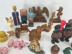 Lot vintage de figurines d'art populaire en bois sculpté signées par Bill Lentonmer.