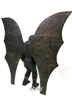 MOTHMAN - ma figurine en bois sculptée à la main de 1 pied de haut et signée