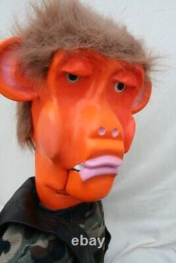 Marionnette ventriloque d'orang-outan comédien en bois sculpté à la main - Art populaire du singe