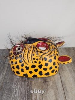 Masque de Tigre Mexicain Sculpté en Bois Peint Masque de Tigre Guerrero Art Populaire Cérémoniel Masque de Tigre Mexicain Sculpté en Bois Peint Masque de Tigre Guerrero Art Populaire Cérémoniel