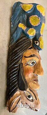 Masque de danse en bois sculpté d'homme avec deux animaux de l'art populaire mexicain Guerrero vintage 19
