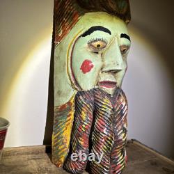 Masque de danse folklorique en bois sculpté maqué laqué du Guerrero mexicain vintage 20