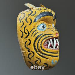 Masque de tigre polychrome en bois sculpté à la main de l'Oaxaca